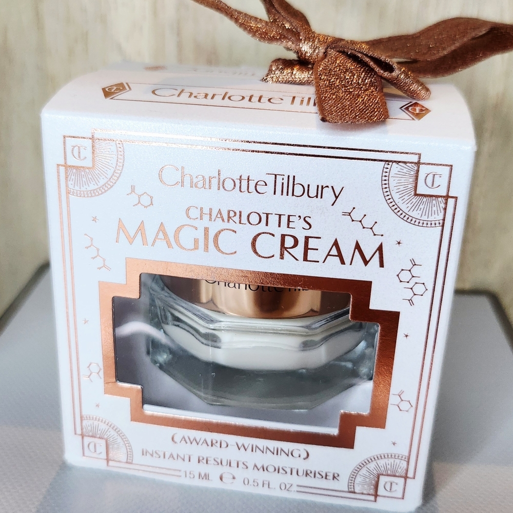 Charlotte Tilbury Magic Cream Moisturizer